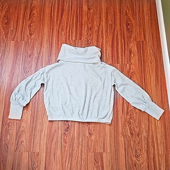 EXPRESS XS COWL NECK BALLOON SLEEVE CROP SWEATER GREY New no tag - Picture 2 of 9